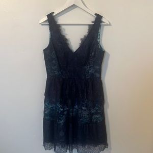 BCBG Maxazria Blue Lace Layered Tier Dress Size 08